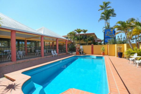 Гостиница Reef Resort Motel  Макей